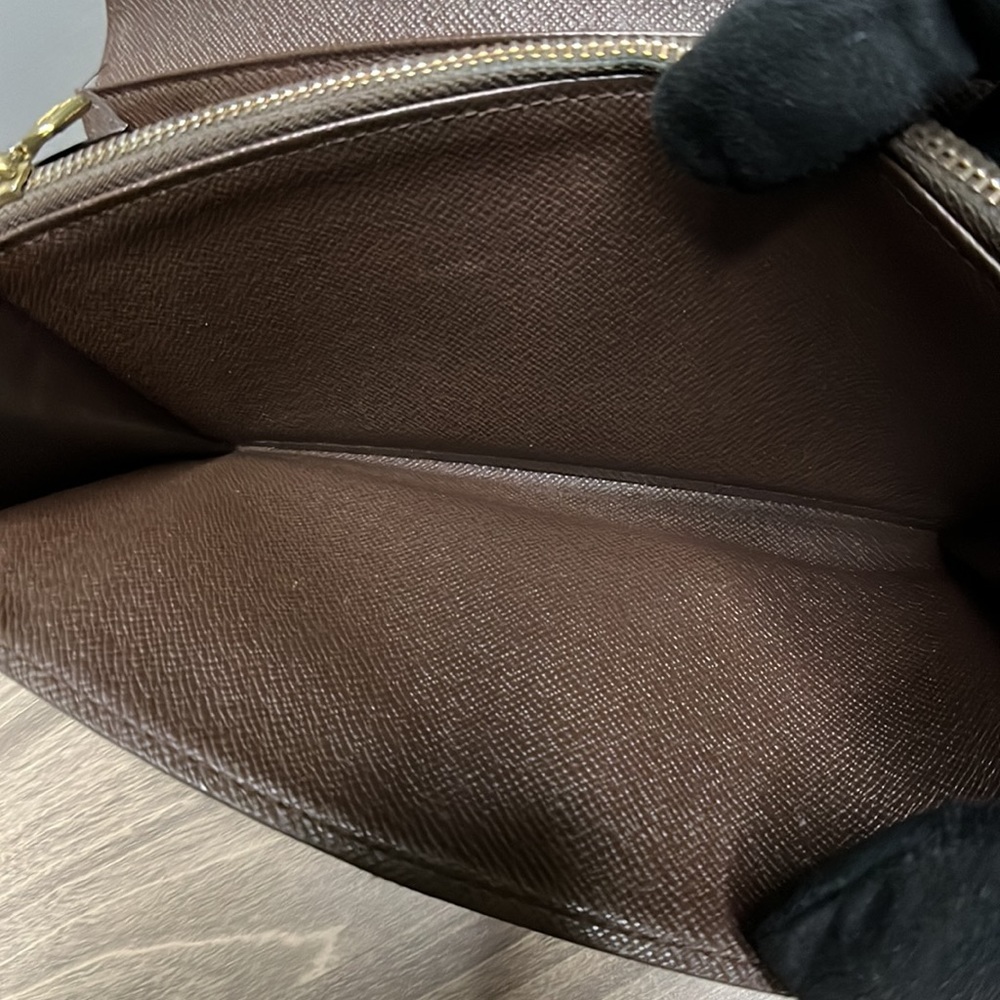 Louis Vuitton Wallet - Damier - Picture 9 of 17